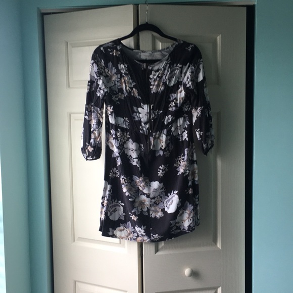 Floral dress - Picture 3 of 4